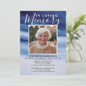 愛する記憶の中でネイビーブルー写真追悼葬儀 招待状 (スタンド正面)