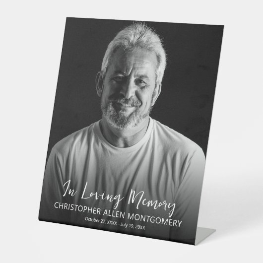 愛する記憶の中で写真追悼式 台座サイン (正面)