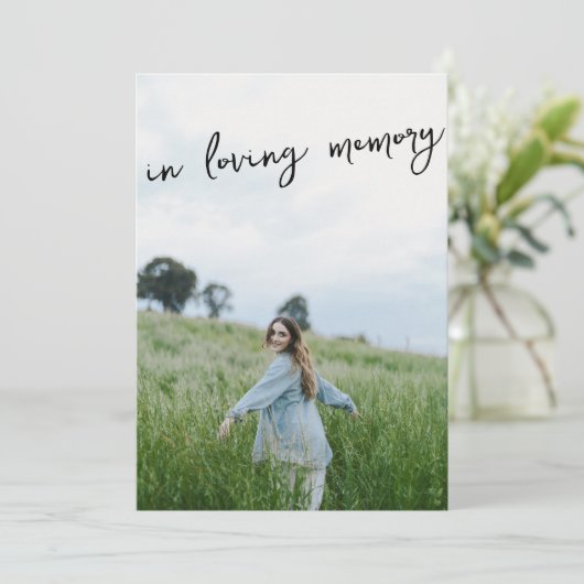 愛する記憶の中で葬儀の祈りの言葉カード 招待状 (スタンド正面)