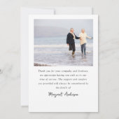 愛する記憶の中で5つの写真の葬儀悔やみや弔慰 サンキューカード (裏面)