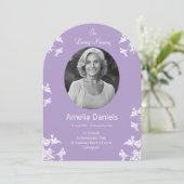 愛する記憶の中の白い野花の葬儀カード 招待状 (スタンド正面)