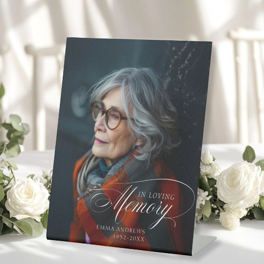 「愛する記憶の中」写真葬儀記念碑 台座サイン