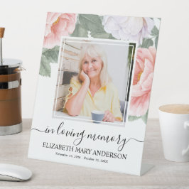 愛する記憶ピンクの白いフローラ葬儀の写真 台座サイン