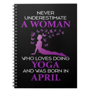 愛する4月の女生まれ性を決して過小評価しない ノートブック