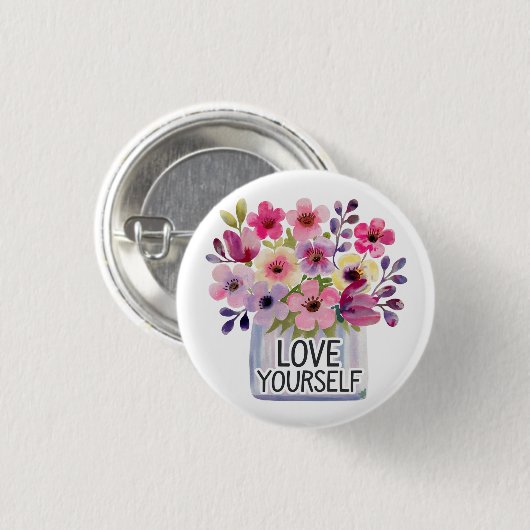 愛せよ 缶バッジ (正面&裏面)