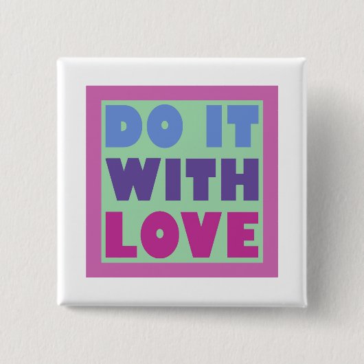 愛でやる 缶バッジ (正面)