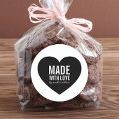 愛で作られたミニマルな白と黒のハート ラウンドシール