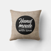 愛で作られた手 クッション (裏面)