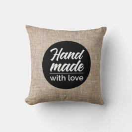 愛で作られた手 クッション