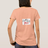 愛で小さな事を素晴らし行う後日ヨガ Tシャツ (裏面)