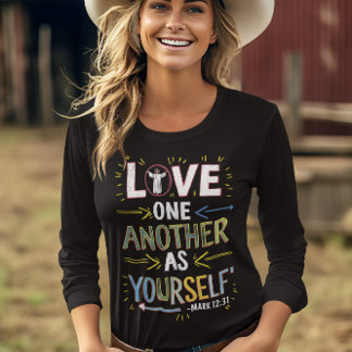 愛で統一：メッセージを受け入れる Tシャツ