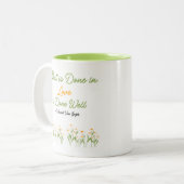 愛で行われること引用文コーヒーマグ ツートーンマグカップ (正面左)
