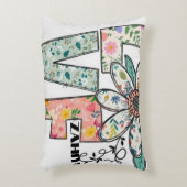 愛とあなたの名前でフルフラワーを彩る アクセントクッション (正面(垂直))