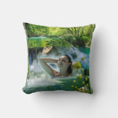 愛とは クッション (正面)