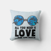 愛とビーチタイポグラフィ クッション (正面)