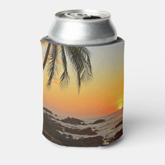 愛とビーチ結婚式の日の好意 缶クーラー (缶裏面)