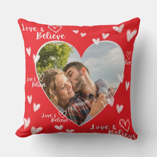 愛と写真信じのバレンタパーソナライズされたーギフト クッション (正面)