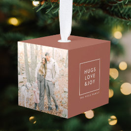 愛と喜びを抱く | Terracota焦げたオレンジモダン キューブオーナメント