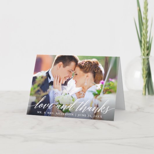 愛と感謝してい書モダンの結婚折り サンキューカード (正面)