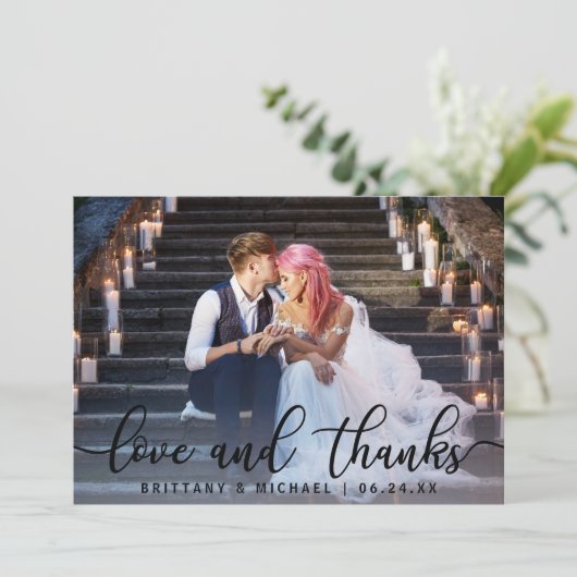 愛と感謝 | 現代のウェディングフォト感謝メッセージ サンキューカード (スタンド正面)