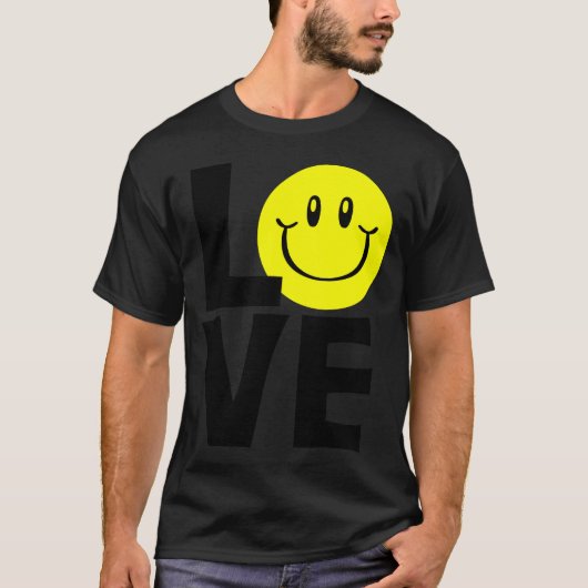 愛と笑顔の男子学生 Tシャツ (正面)