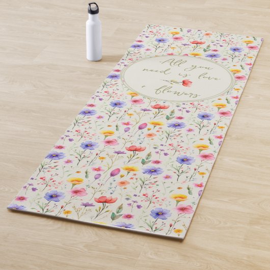 愛と花スウィート引用文グリーンワイルドフラワー ヨガマット (インサイチュ)