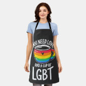 愛とLGBTのカップが必要2025年プライド月 エプロン (着用した状態)