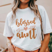 愛に満ちた叔母 Tシャツ