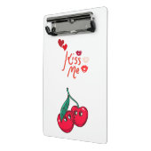 愛のおもしろいさくらんぼ。 ミニクリップボード (アングル2)