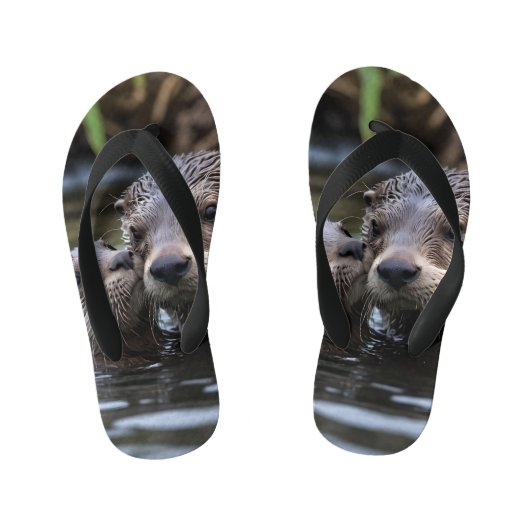 **「愛のエイドロフト：ミイラとベビーオッター」** キッズビーチサンダル (フットベッド)
