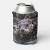 **「愛のエイドロフト：ミイラとベビーオッター」** 缶クーラー (缶裏面)