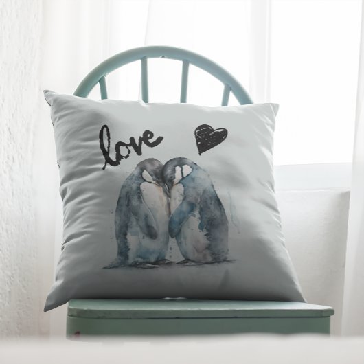 愛のギフトに可愛いペンギンアイディアのためのバレンタイン クッション