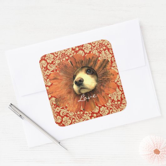 愛のステッカー – かわいい子犬が花からのぞく スクエアシール (封筒)