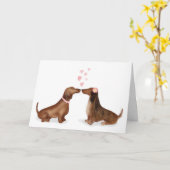 愛のダックスシャントのバレンタインデー（2人の女の子） カード (黄色い花)