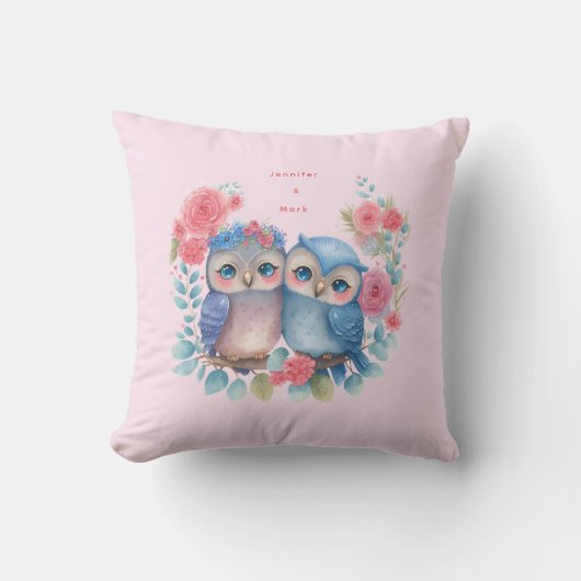 愛のフクロウが木の枝に座る クッション (正面)