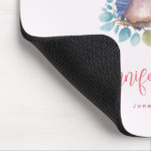 愛のフクロウが木の枝に座結婚る マウスパッド (コーナー)