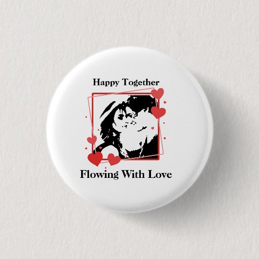 愛のフレームと一緒に流れて幸せハート 缶バッジ (正面)