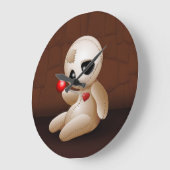 愛のブードゥーの人形の漫画 ラージ壁時計 (傾斜)