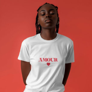 愛のミニマルハート 赤 シンプル タイポグラフィー Tシャツ