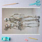 愛の中でスケルトンのカップルを切り離す 薄葉紙 (クラフト)