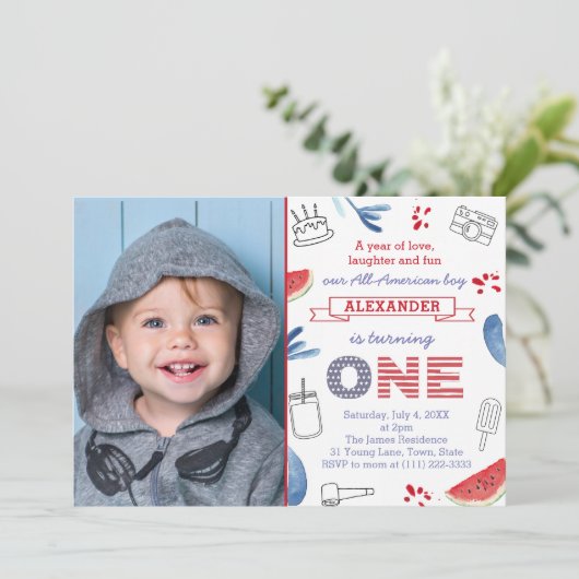 愛の年の笑いとおもしろいの最初の誕生日写真 招待状 (スタンド正面)