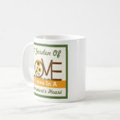 愛の庭は祖母のハートのマグで育ちます コーヒーマグカップ (正面左)