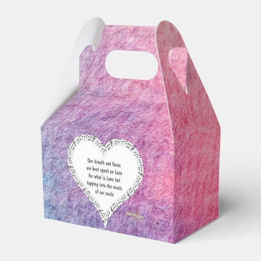 愛の恩恵を讃える詩　愛の贈り物箱　詩人アドゥエラ・アコオ作 フェイバーボックス (裏面サイド)