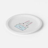 愛の手紙を持つかわいいウサギ ペーパープレート (アングル)