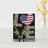 愛の私たちの退役軍人デー誇りを持った軍隊米国国旗 カード (黄色い花)
