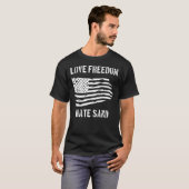 愛の自由を憎む砂展開パッケー気にジ私たちFl Tシャツ (正面フル)
