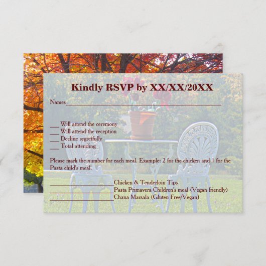 愛の草地 – 秋の木の結婚式RSVP 招待状 (正面/裏面)