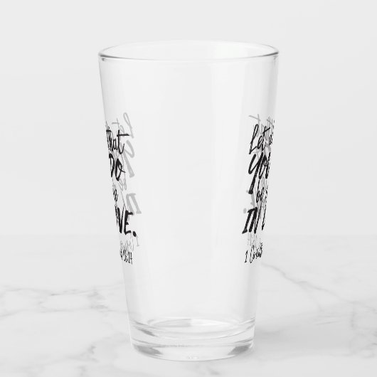 愛の行動 – 1コリント16:14 感動的 タンブラーグラス (左)