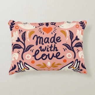 愛の要素：ヴィンテージピンクの構成。 アクセントクッション