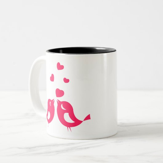 愛の鳥が一緒に飲む：ロマンチックなカップルのコーヒーマグ ツートーンマグカップ (正面左)